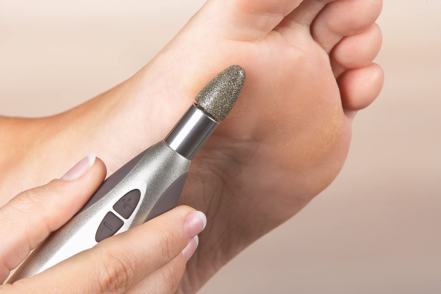 Pedicure file with suction & peeling effect for ideal foot care